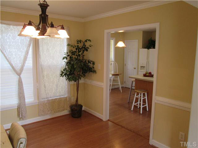 232 Cross Current Lane Raleigh, NC 27610 - Photo 5 of 16 Gallery Image 5