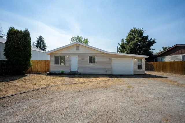 $470,000 | 164 West Hilgren Avenue, Hayden, ID 83835