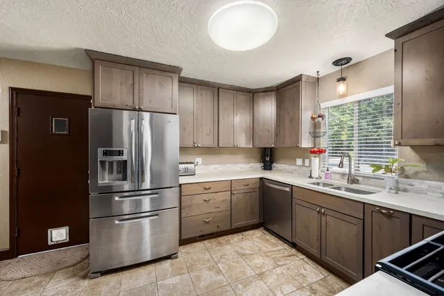 $470,000 | 164 West Hilgren Avenue, Hayden, ID 83835