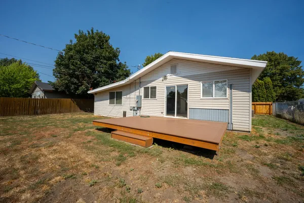 $470,000 | 164 West Hilgren Avenue, Hayden, ID 83835