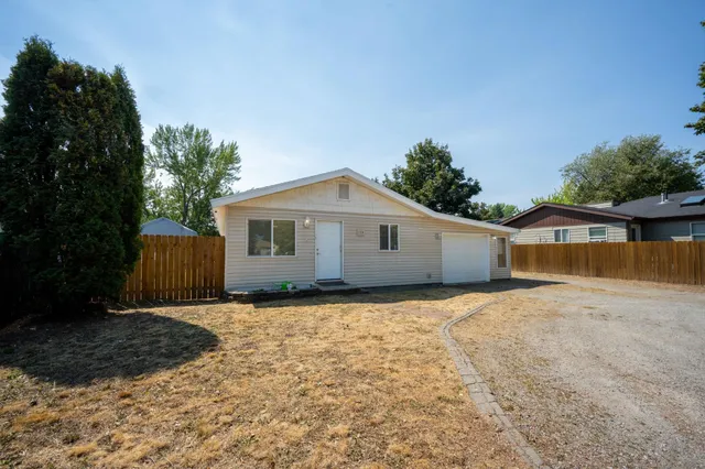 $470,000 | 164 West Hilgren Avenue, Hayden, ID 83835