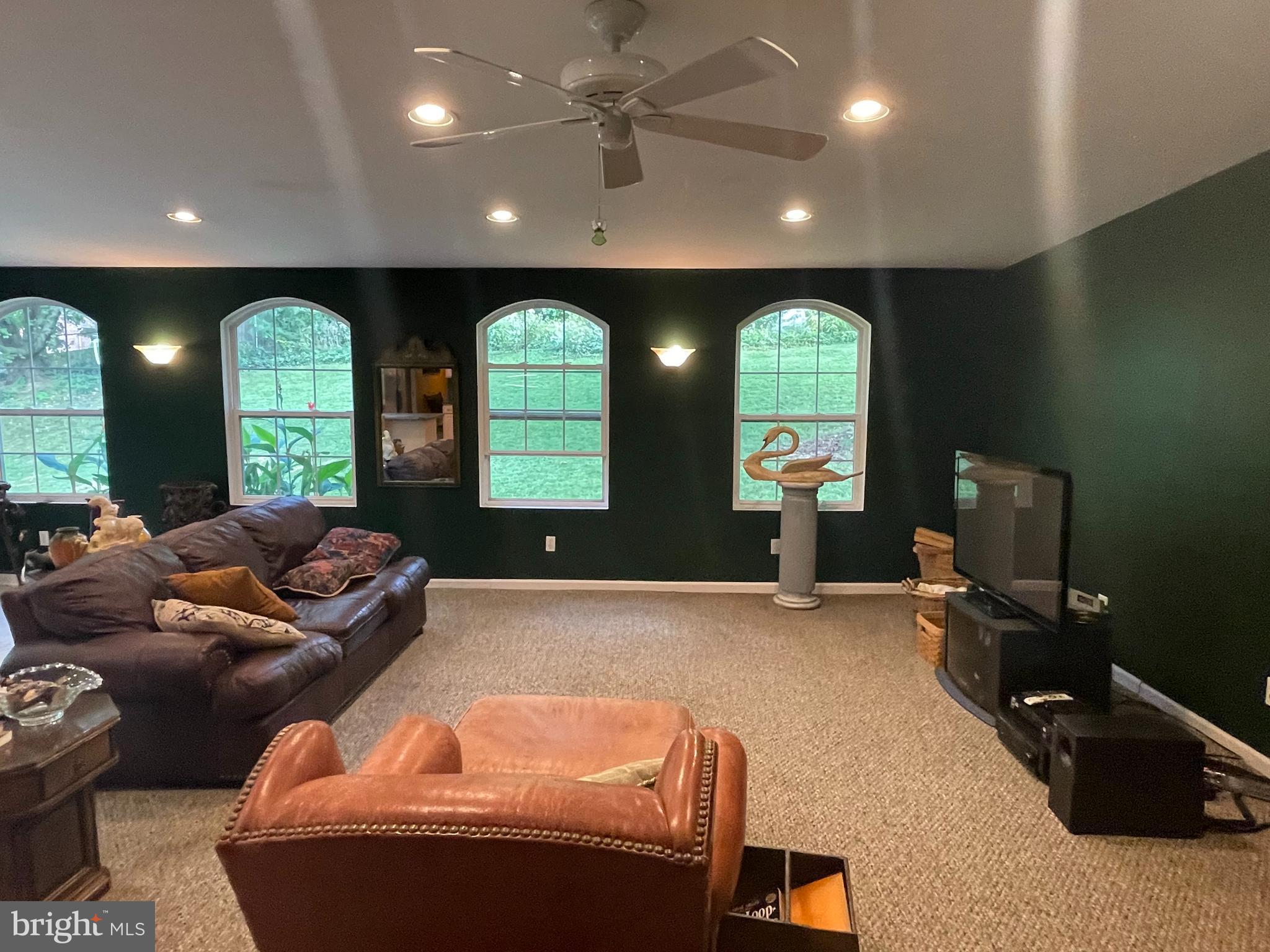 602 Greendale Road York, PA 17403 - Photo 14 of 35 Gallery Image 14