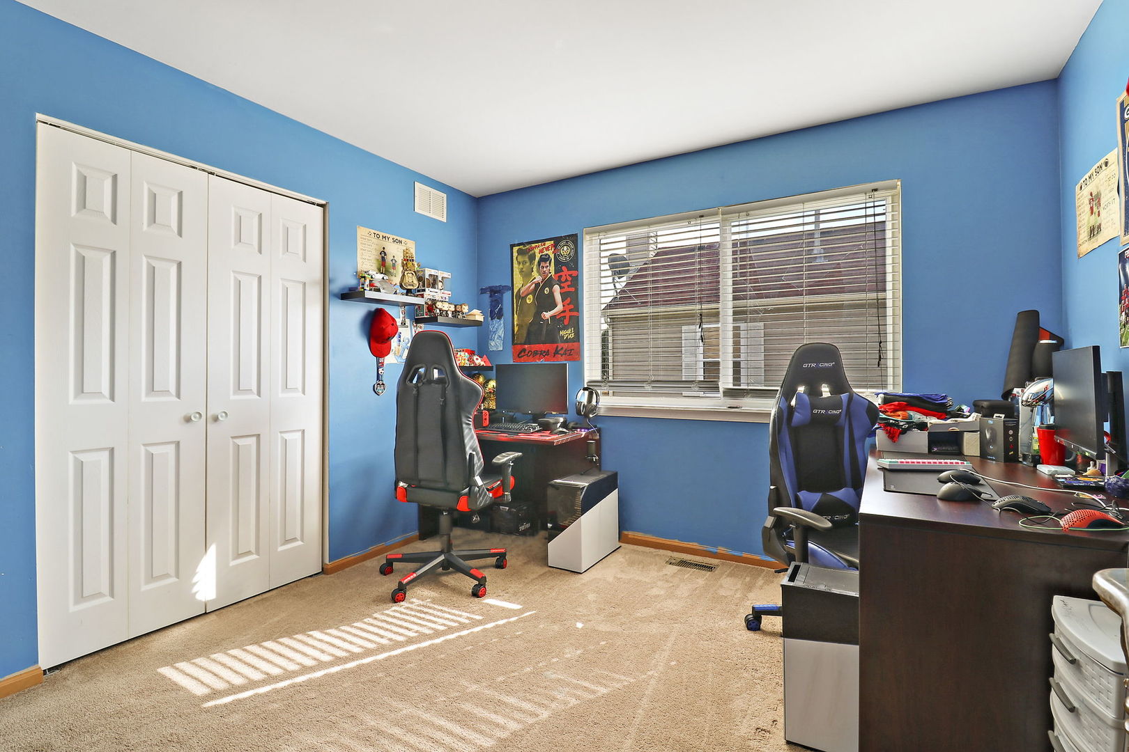 5511 Windgate Way Lake In The Hills, IL 60156 - Photo 19 of 30 a view of a room with gym equipment