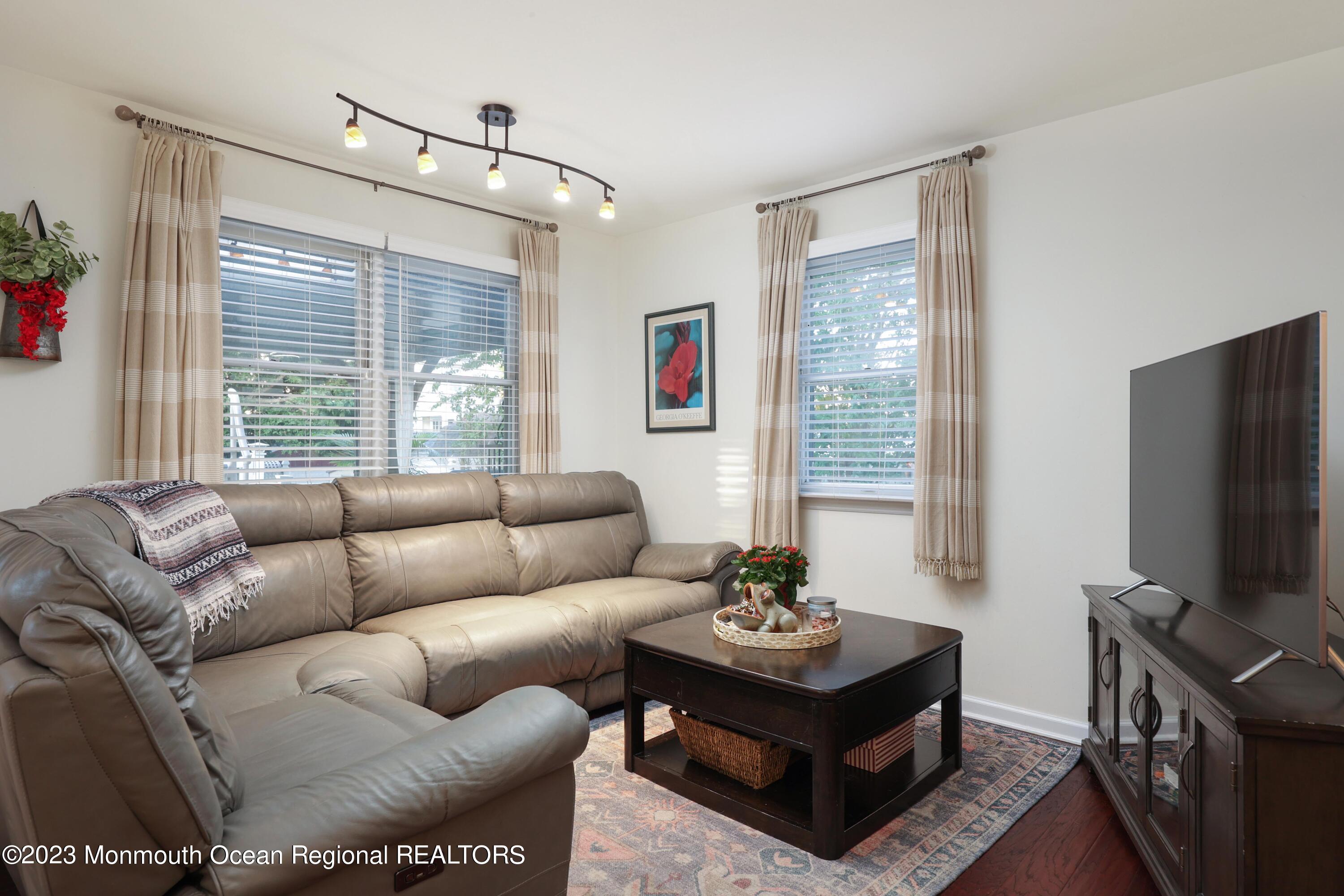 30 Albany Road Neptune Township, NJ 07753 - Photo 24 of 65 Family Room