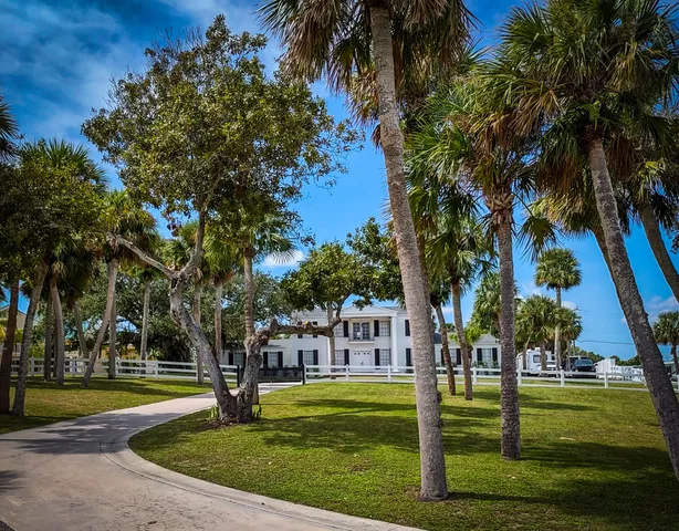$1,787,000 | 3333 South Indian River Drive, Fort Pierce, FL 34982