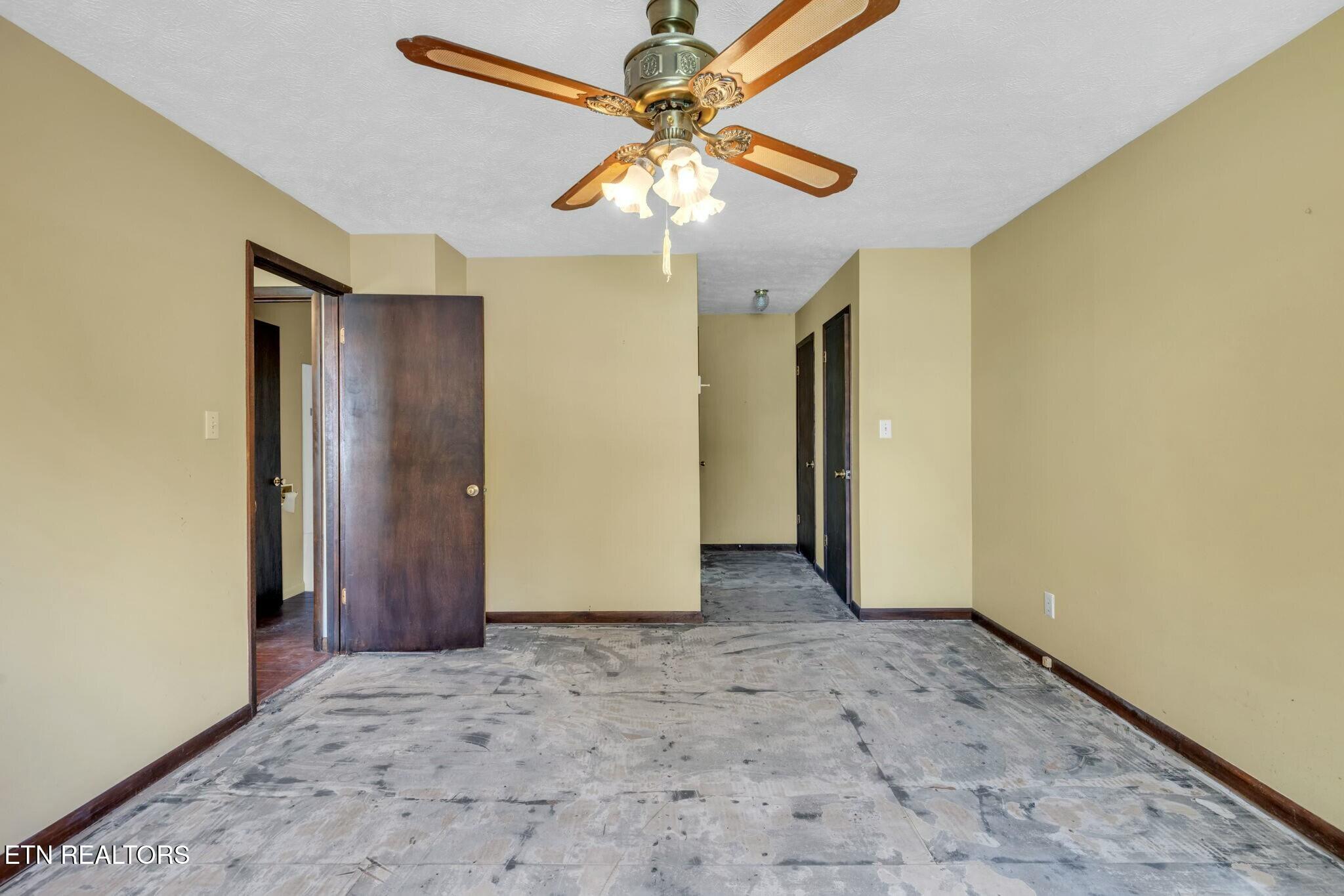 2137 Highview Drive Morristown, TN 37813 - Photo 11 of 15 tempImageLijwZ3