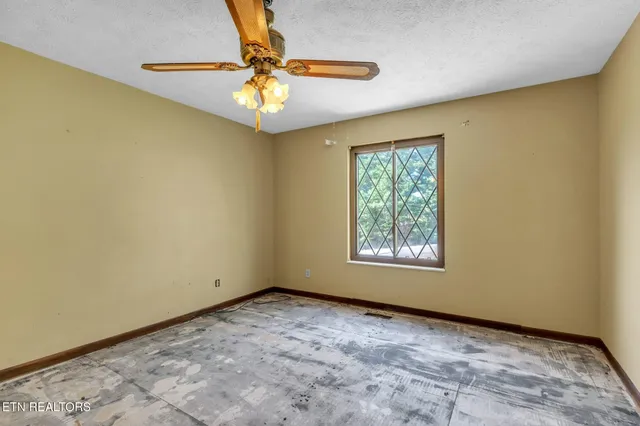 $207,900 | 2137 Highview Drive, Morristown, TN 37813