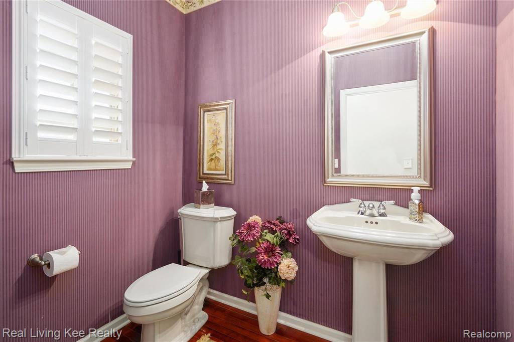 3821 Windingbrook Circle Rochester Hills, MI 48309 - Photo 12 of 33