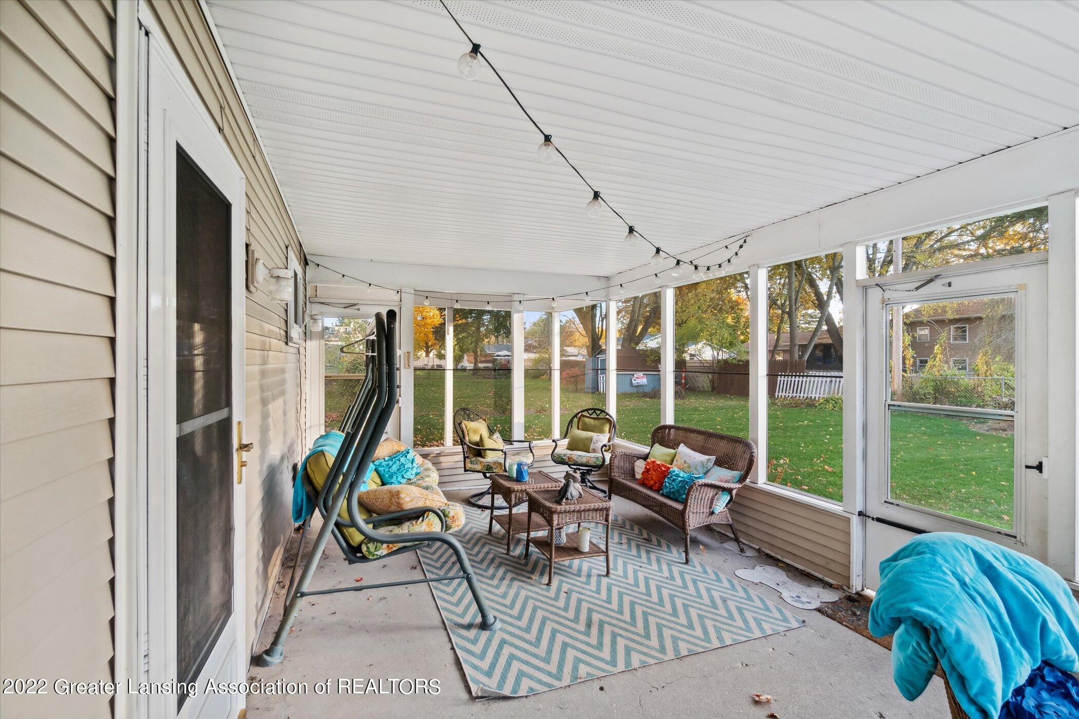 107 Meath Road Eaton Rapids, MI 48827 - Photo 22 of 31 Screen Porch1