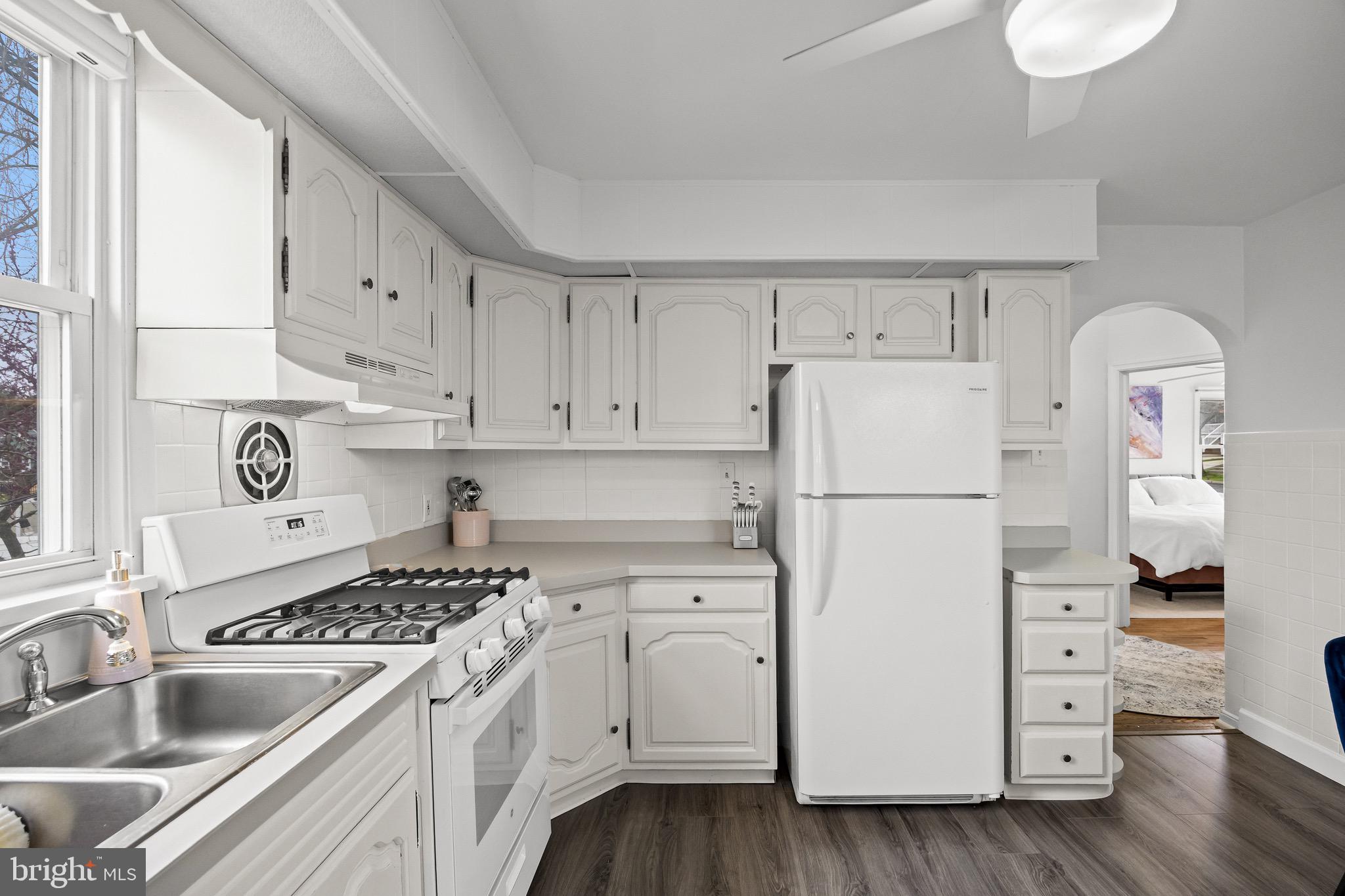 1302 West High Street Haddon Heights, NJ 08035 - Photo 10 of 30