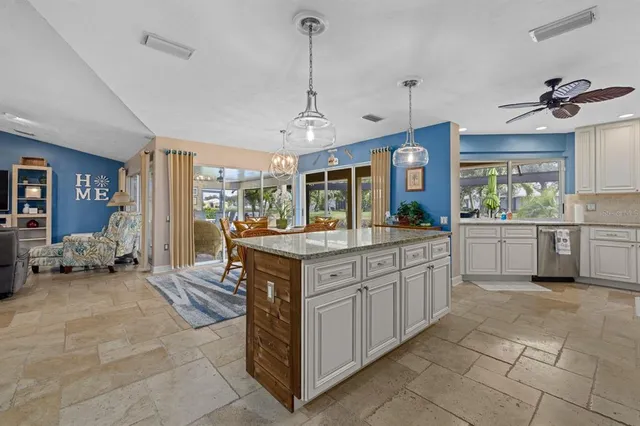 $7,000 | 414 Devonshire Lane, Venice, FL 34293