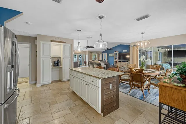 $7,000 | 414 Devonshire Lane, Venice, FL 34293