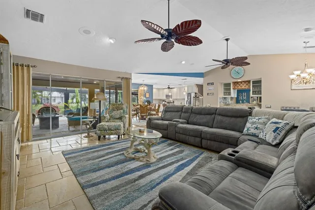 $7,000 | 414 Devonshire Lane, Venice, FL 34293