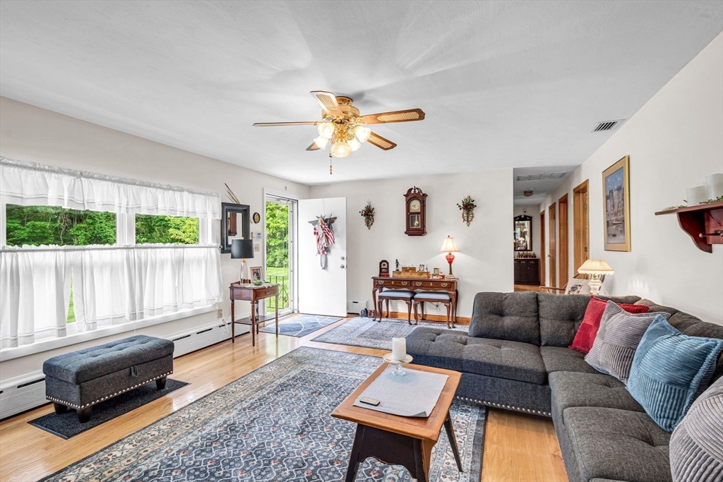 296 Pease Road East Longmeadow, MA 01028 - Photo 9 of 42