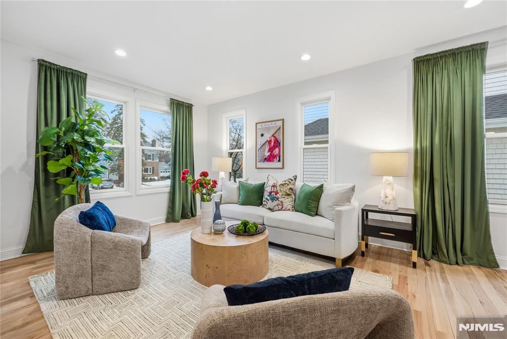 16 Stephen Street Montclair, NJ 07042 - Photo 3 of 47