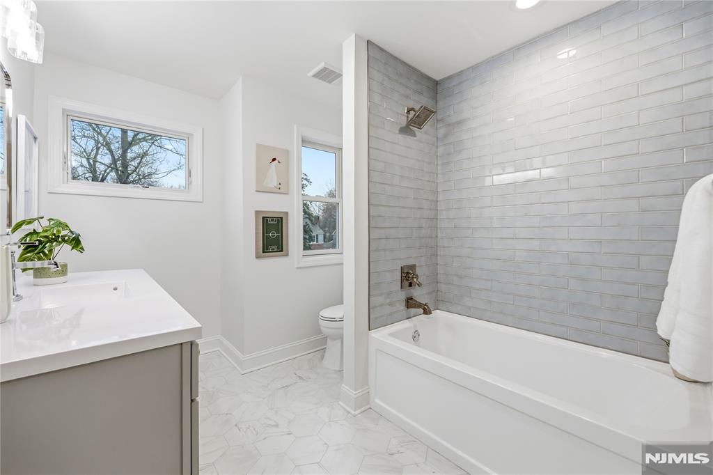 16 Stephen Street Montclair, NJ 07042 - Photo 33 of 47