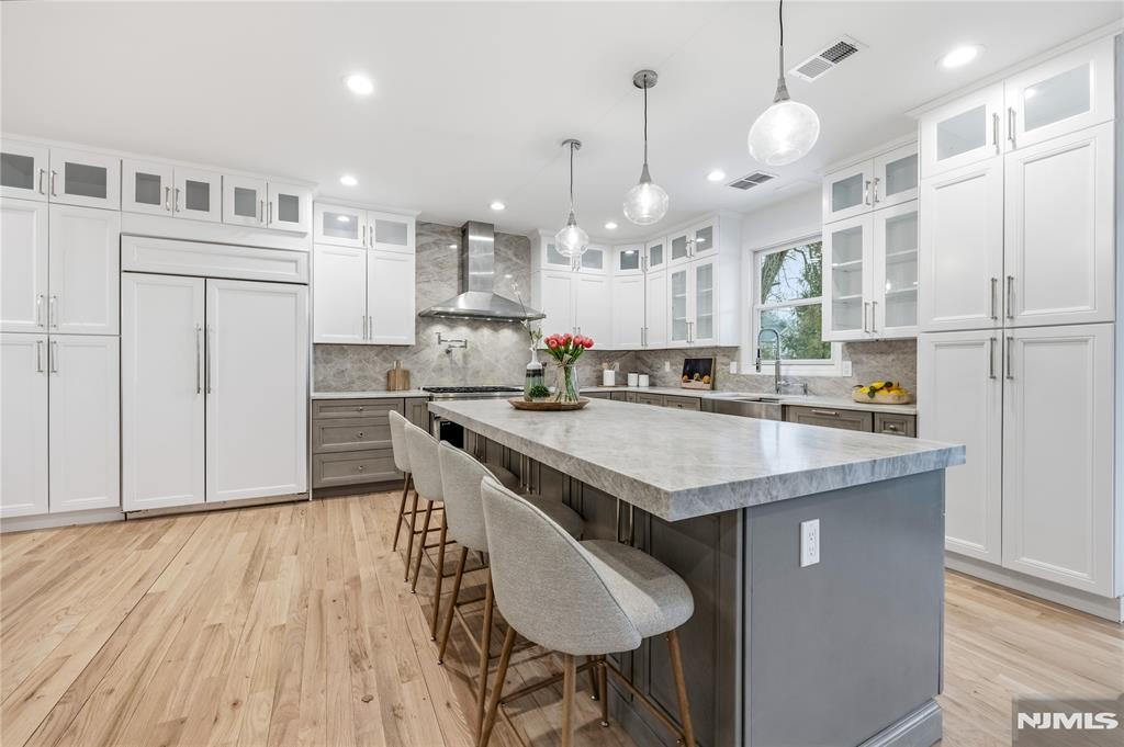 16 Stephen Street Montclair, NJ 07042 - Photo 5 of 47