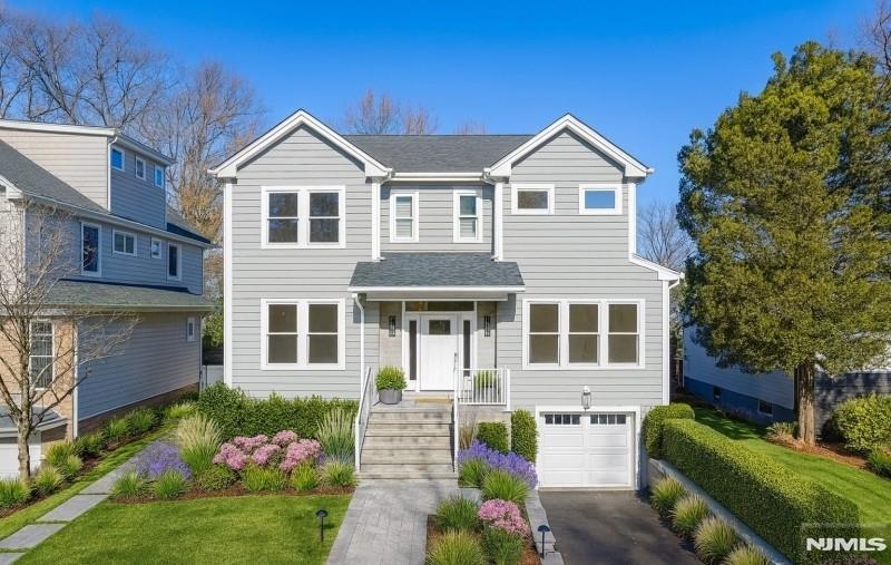 16 Stephen Street Montclair, NJ 07042 - Photo 8 of 47