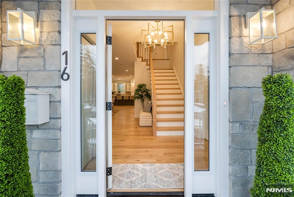 16 Stephen Street Montclair, NJ 07042 - Photo 9 of 47