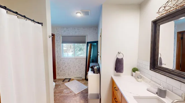 $362,900 | 2025 Edgewood Drive, Owatonna, MN 55060