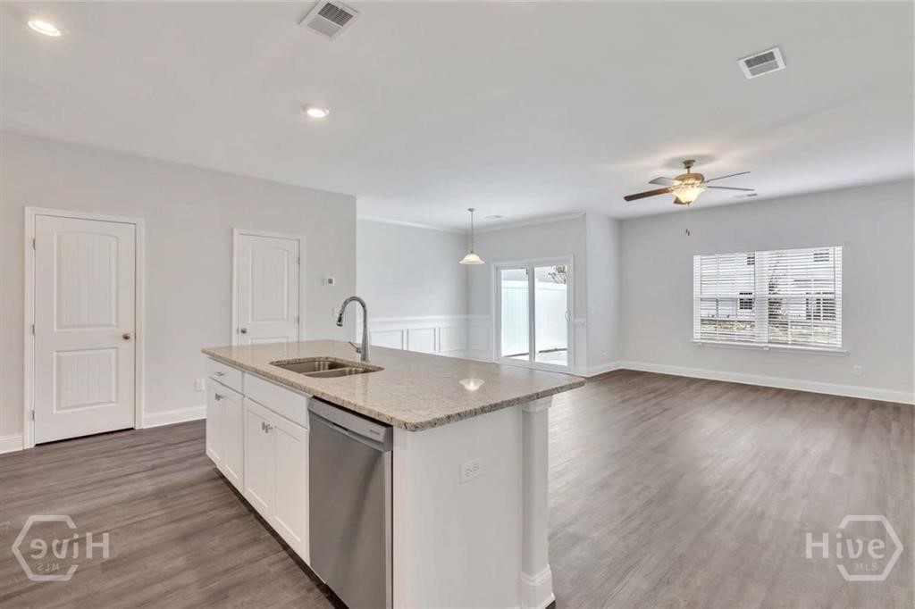336 Gov Gwinnett Way Pooler, GA 31322 - Photo 6 of 20 Imagine using this big, open space during Holidays and family gatherings..!