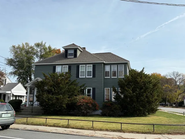 $2,500 | 81 Allds Street, Nashua, NH 03060