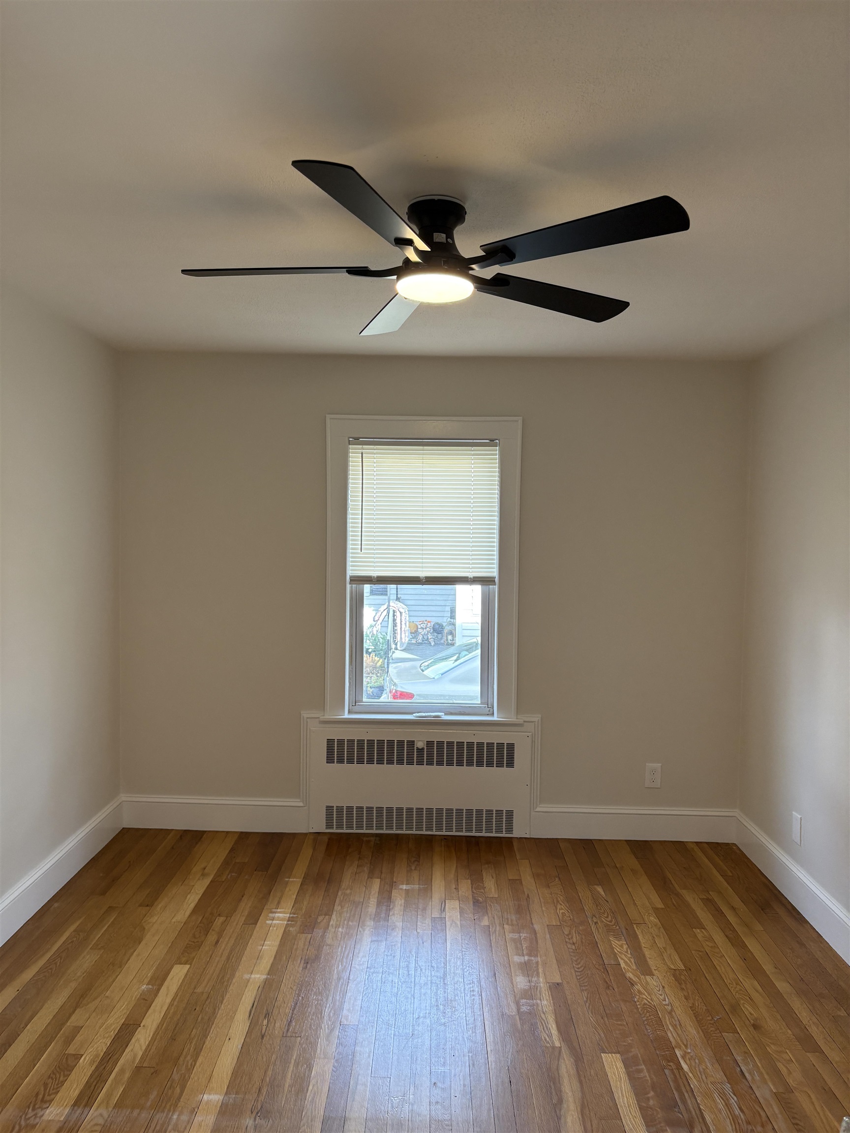 81 Allds Street Nashua, NH 03060 - Photo 18 of 34