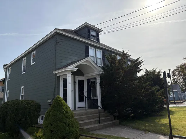 $2,500 | 81 Allds Street, Nashua, NH 03060