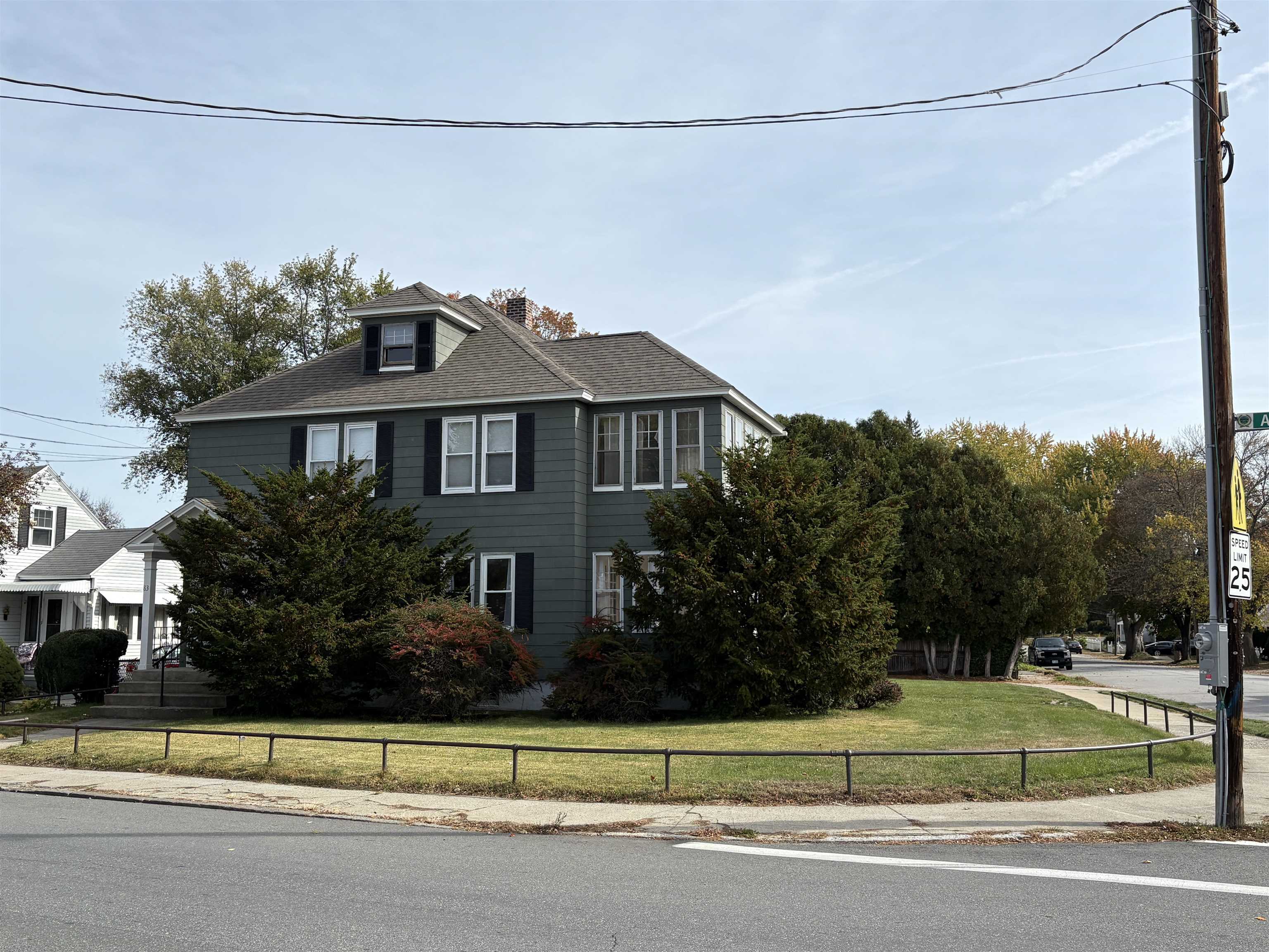 81 Allds Street Nashua, NH 03060 - Photo 29 of 34