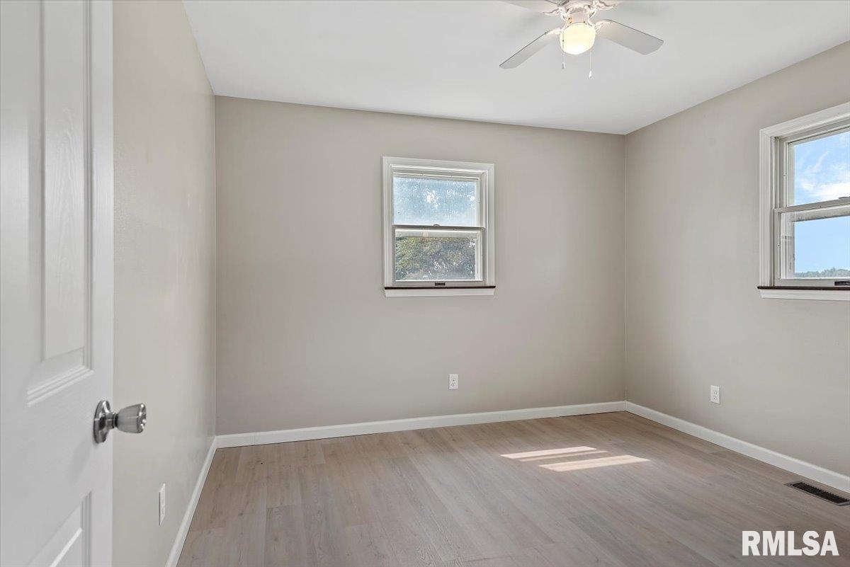 4665 Dickey John Road Auburn, IL 62615 - Photo 18 of 31