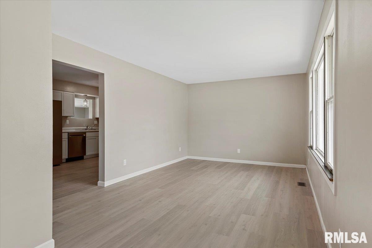 4665 Dickey John Road Auburn, IL 62615 - Photo 6 of 31