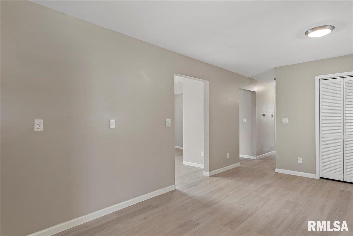 4665 Dickey John Road Auburn, IL 62615 - Photo 8 of 31