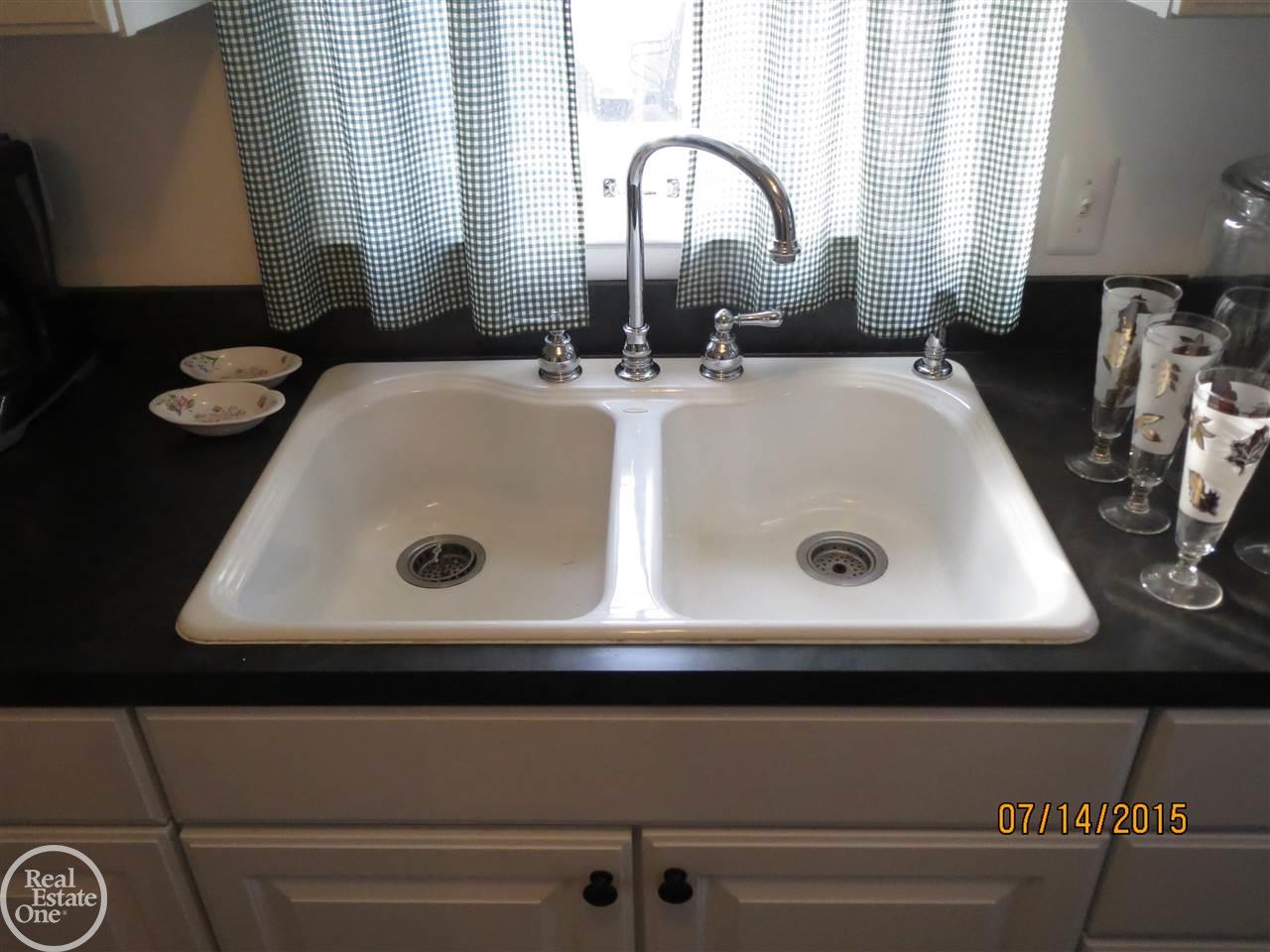 3143 Walnut Lake Road West Bloomfield, MI 48322 - Photo 8 of 64