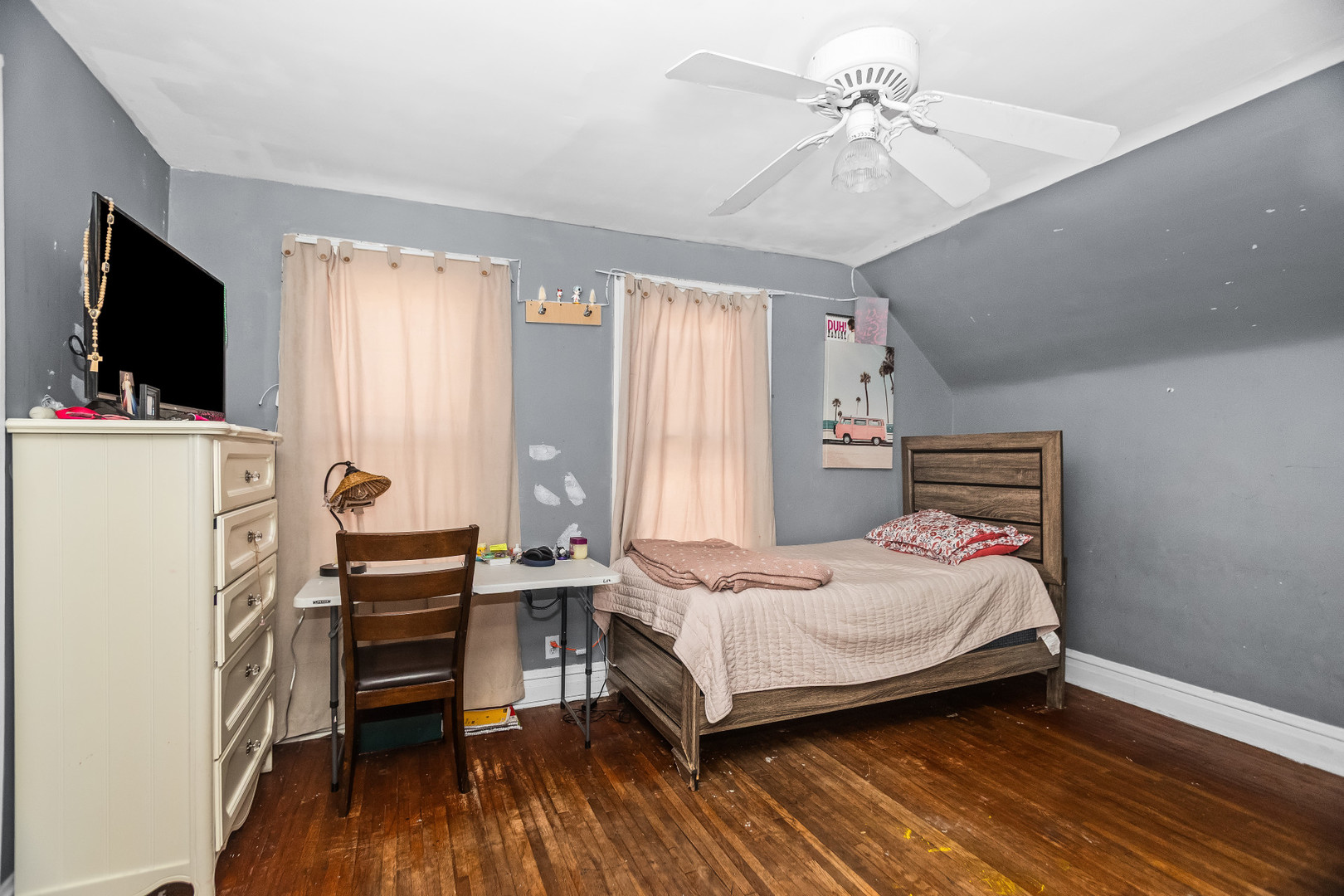 2514 Walnut Street Blue Island, IL 60406 - Photo 9 of 15 a bedroom with a bed and a flat screen tv