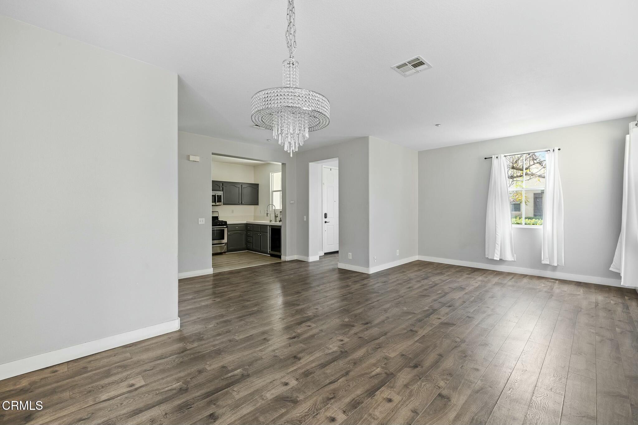 2750 Detroit Drive Oxnard, CA 93036 - Photo 17 of 57 tempImage63rt3s