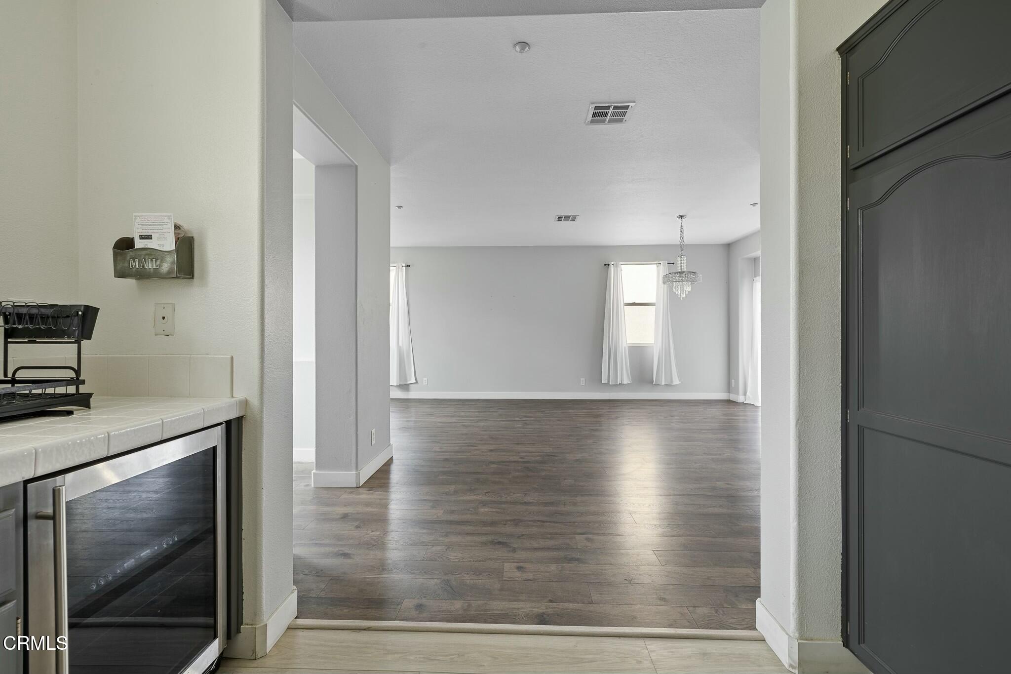 2750 Detroit Drive Oxnard, CA 93036 - Photo 9 of 57 tempImagevFLHlg