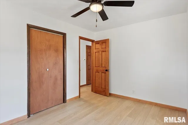 $174,900 | 18658 Blackhawk Drive, Girard, IL 62640