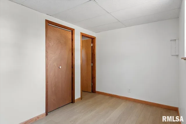 $174,900 | 18658 Blackhawk Drive, Girard, IL 62640