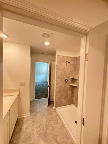 $2,050 | 724 Reggie Road, Winter Haven, FL 33859