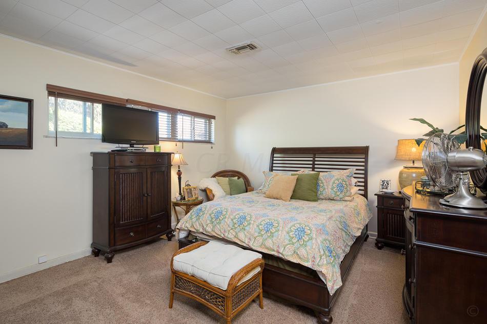 1883 Harwitch Road Columbus, OH 43221 - Photo 9 of 17