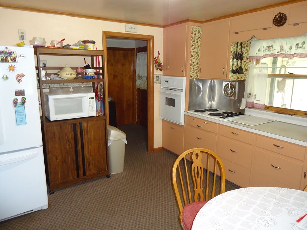 3215 North Coleman Road Coleman, MI 48618 - Photo 11 of 30 1813945-10.JPG