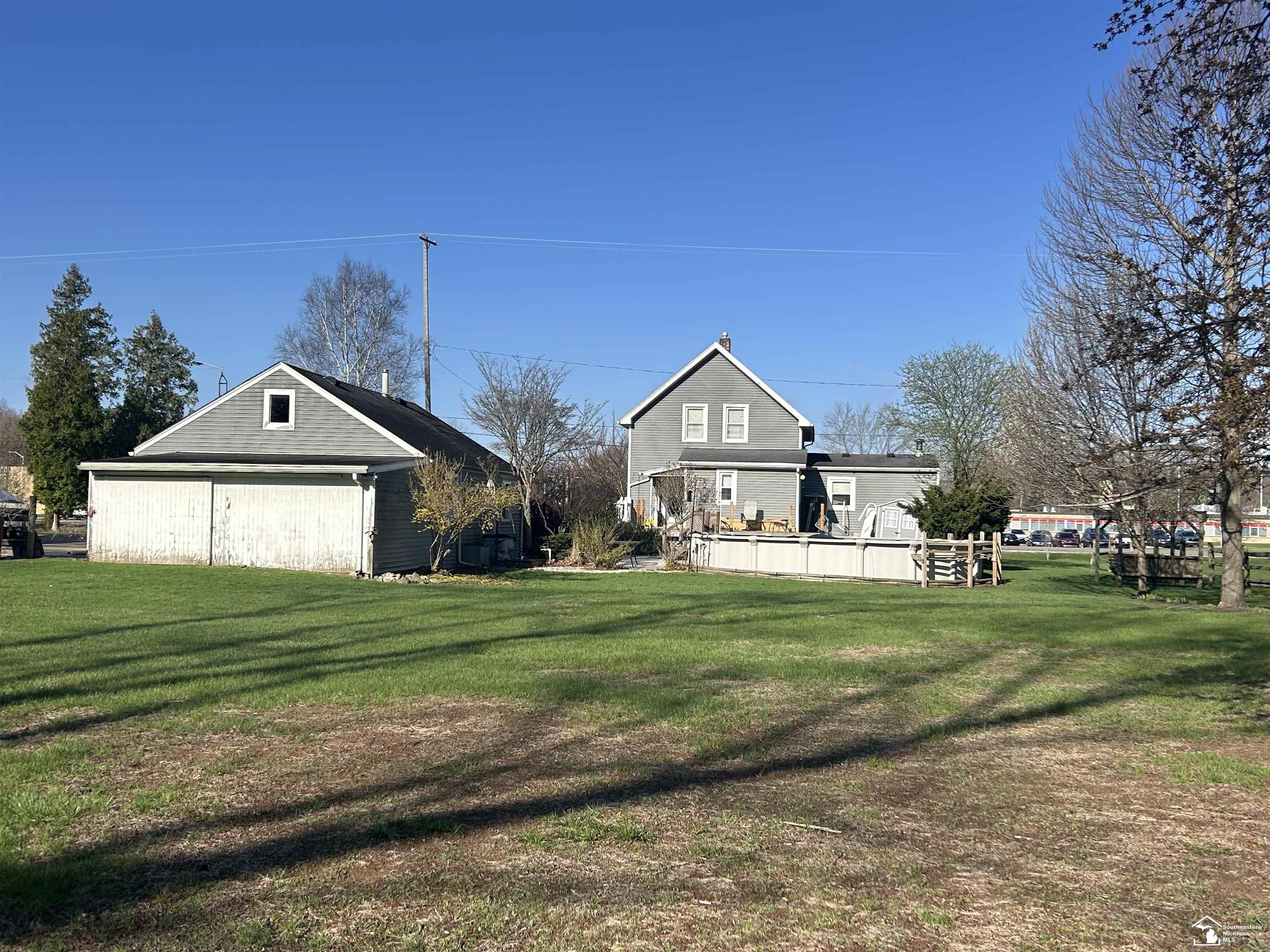 8256 Jackman Road Temperance, MI 48182 - Photo 6 of 23