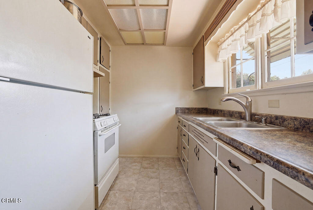 78 West Loop Drive Camarillo, CA 93010 - Photo 42 of 65