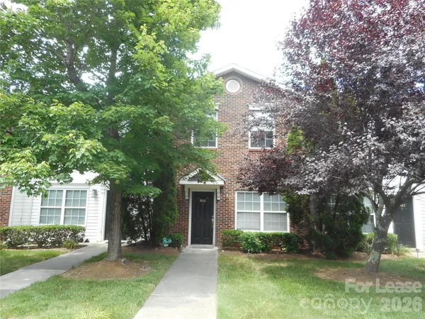 $1,400 | 2421 Ryerson Court, Charlotte, NC 28213