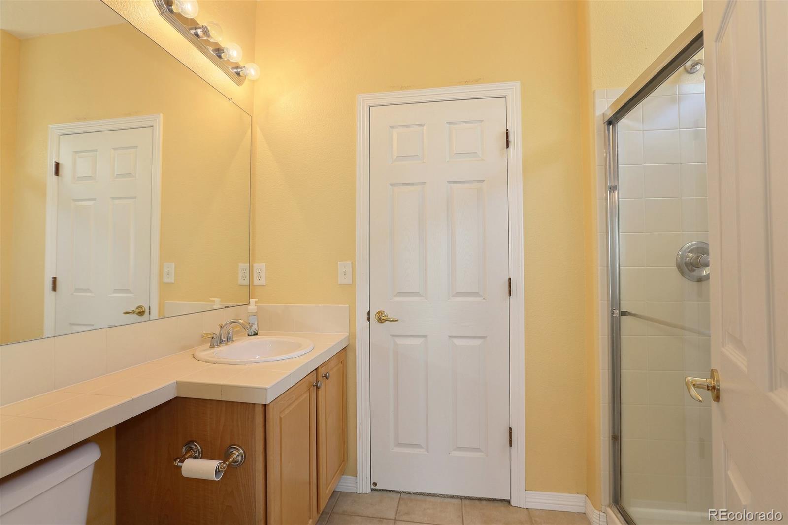 819 Ridgemont Circle Highlands Ranch, CO 80126 - Photo 16 of 28 Gallery Image 16