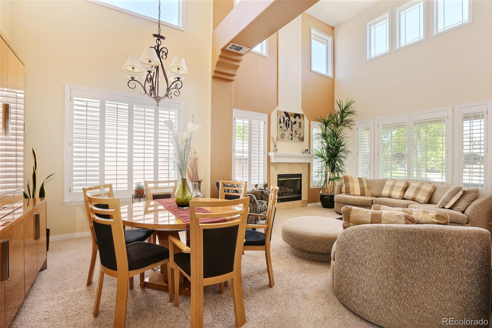 819 Ridgemont Circle Highlands Ranch, CO 80126 - Photo 6 of 28 Gallery Image 6
