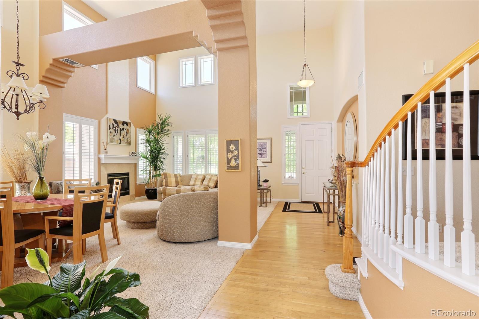 819 Ridgemont Circle Highlands Ranch, CO 80126 - Photo 7 of 28 Gallery Image 7
