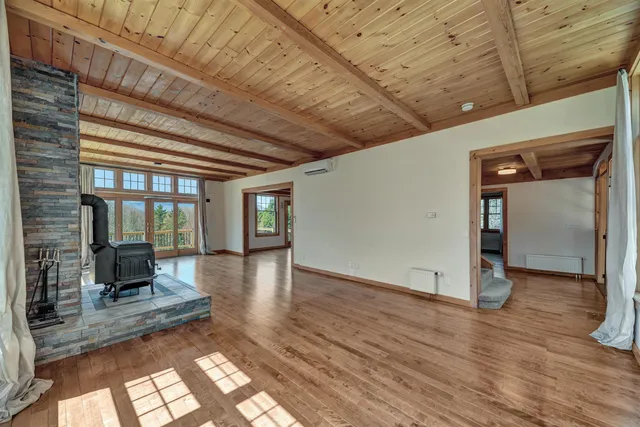 $999,000 | 314 Campbell Road, Morristown, VT 05661