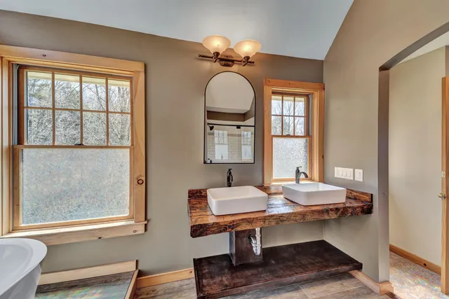 $999,000 | 314 Campbell Road, Morristown, VT 05661