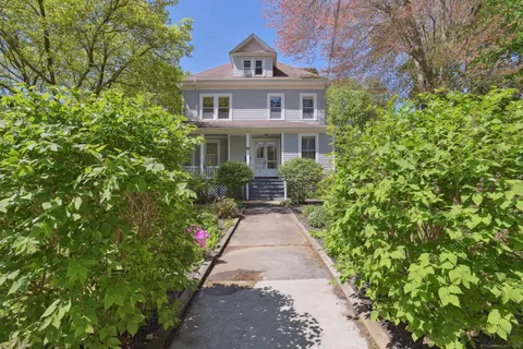 $529,000 | 720 Williams Street, New London, CT 06320